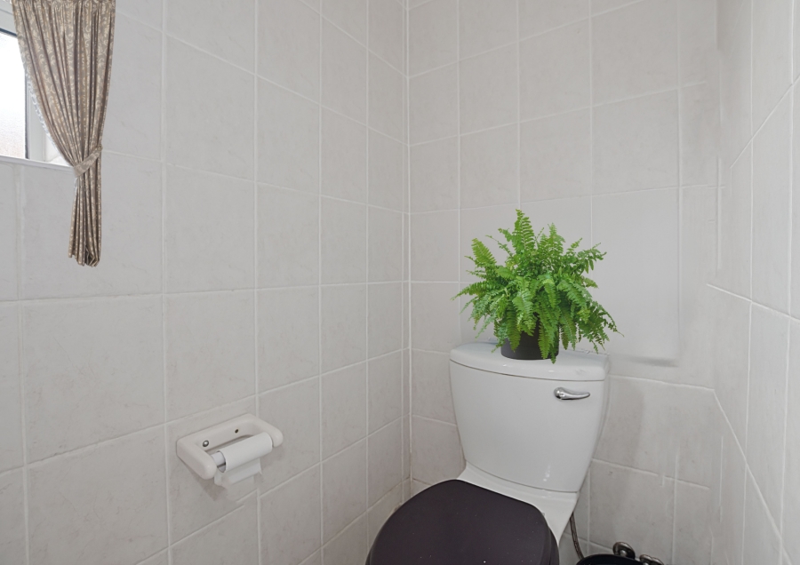 3 Bedroom Property for Sale in Parklands Western Cape